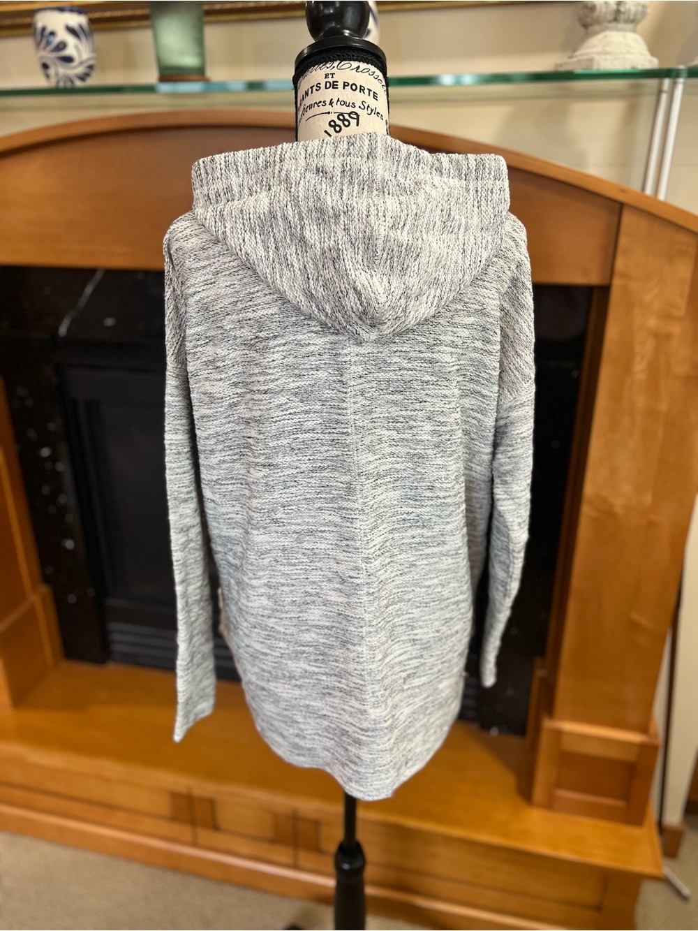 Banana Republic Marled Grey Textured Hoodie - Picture 3 of 8